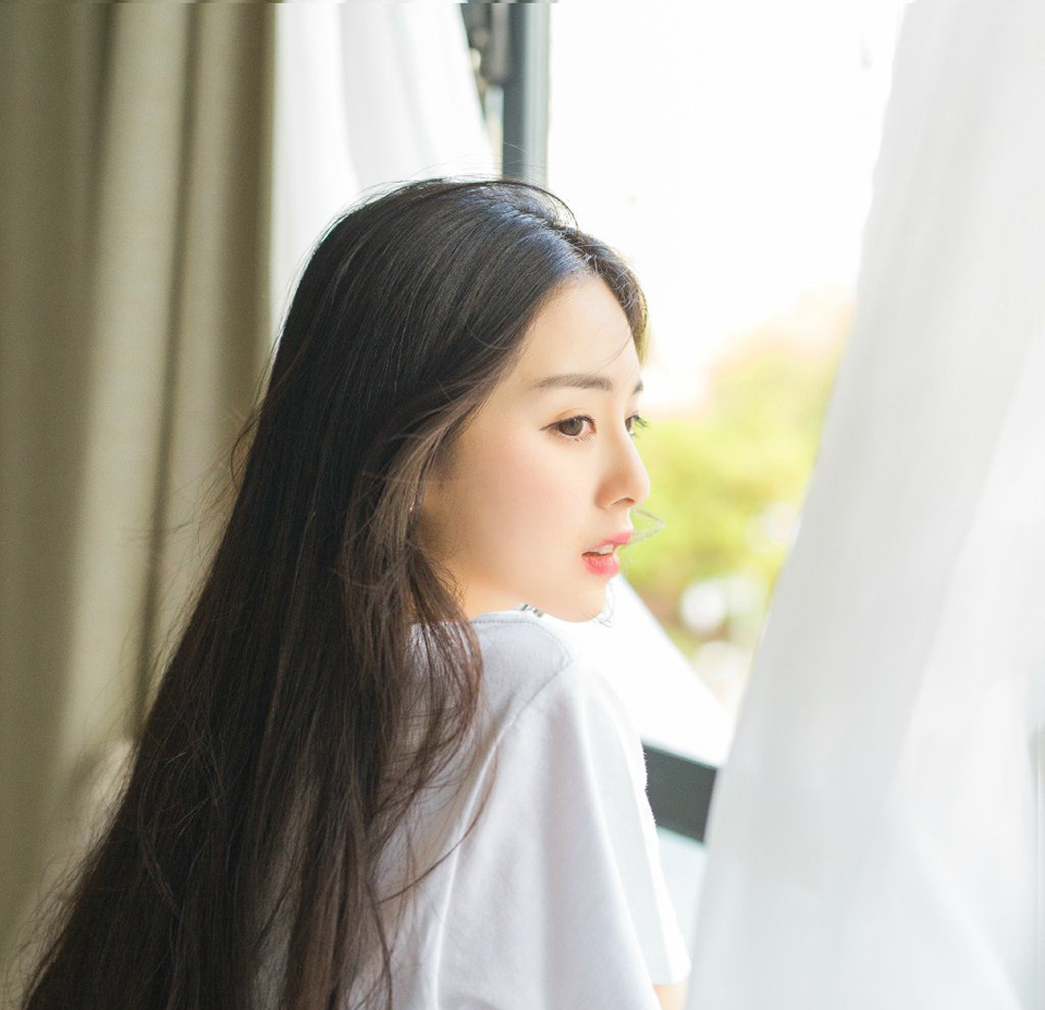 如果有人觉得你傻，你就继续装傻，反正闲着没事，逗他玩儿呗!